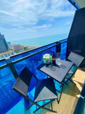 Warm Sea View Aparthotel in Orbi City Batumi